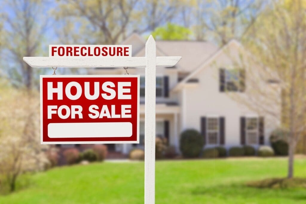 A foreclosure house in Memphis to be bought by Victory Home Buyers